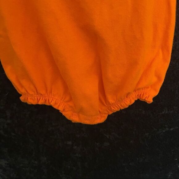 2/$10 Cat & Jack Halloween outfit size 3-6 months - Picture 3 of 6